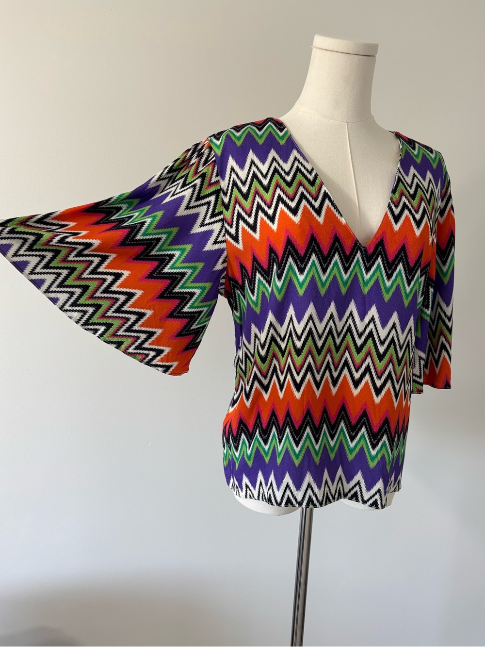 Lança Perfume Missoni Style Chevron V-Neck Bell Sleeve Boho Blouse L
